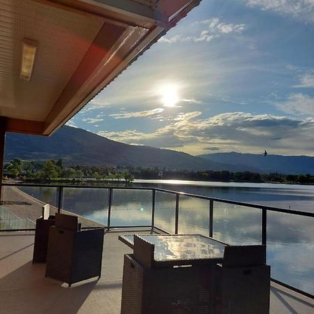 Richter Pass Beach Resort Osoyoos Bagian luar foto