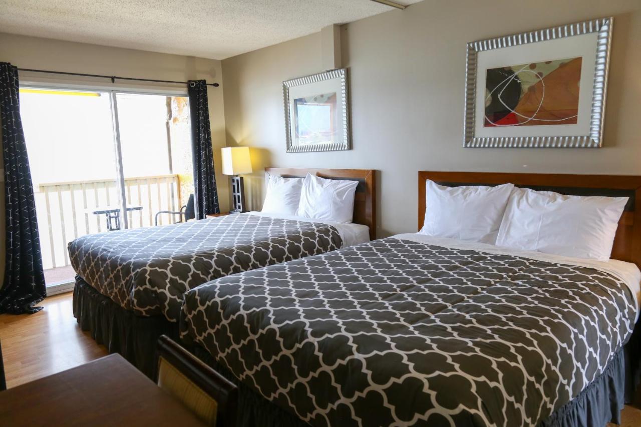 Richter Pass Beach Resort Osoyoos Bagian luar foto