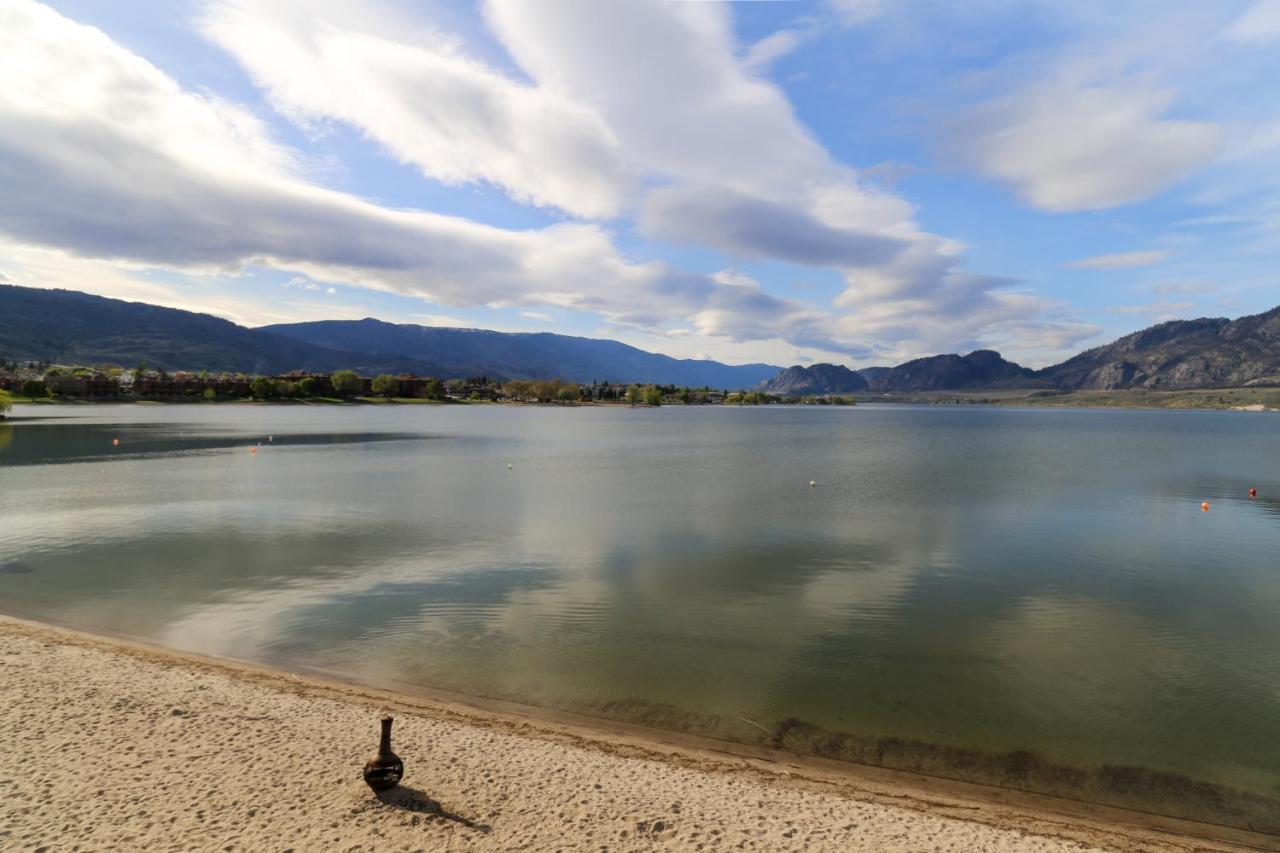 Richter Pass Beach Resort Osoyoos Bagian luar foto
