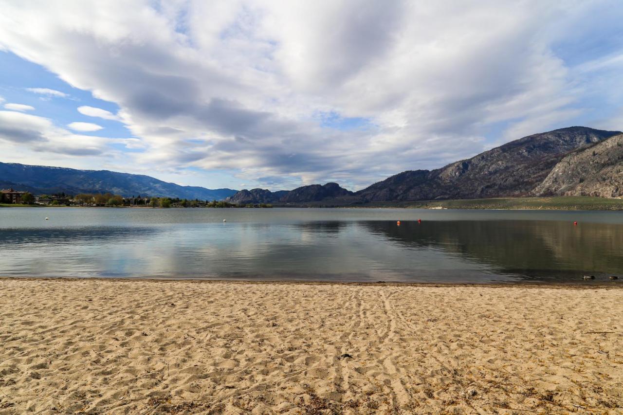 Richter Pass Beach Resort Osoyoos Bagian luar foto