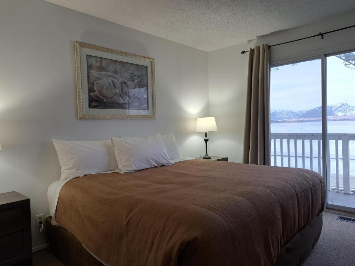 Richter Pass Beach Resort Osoyoos Bagian luar foto